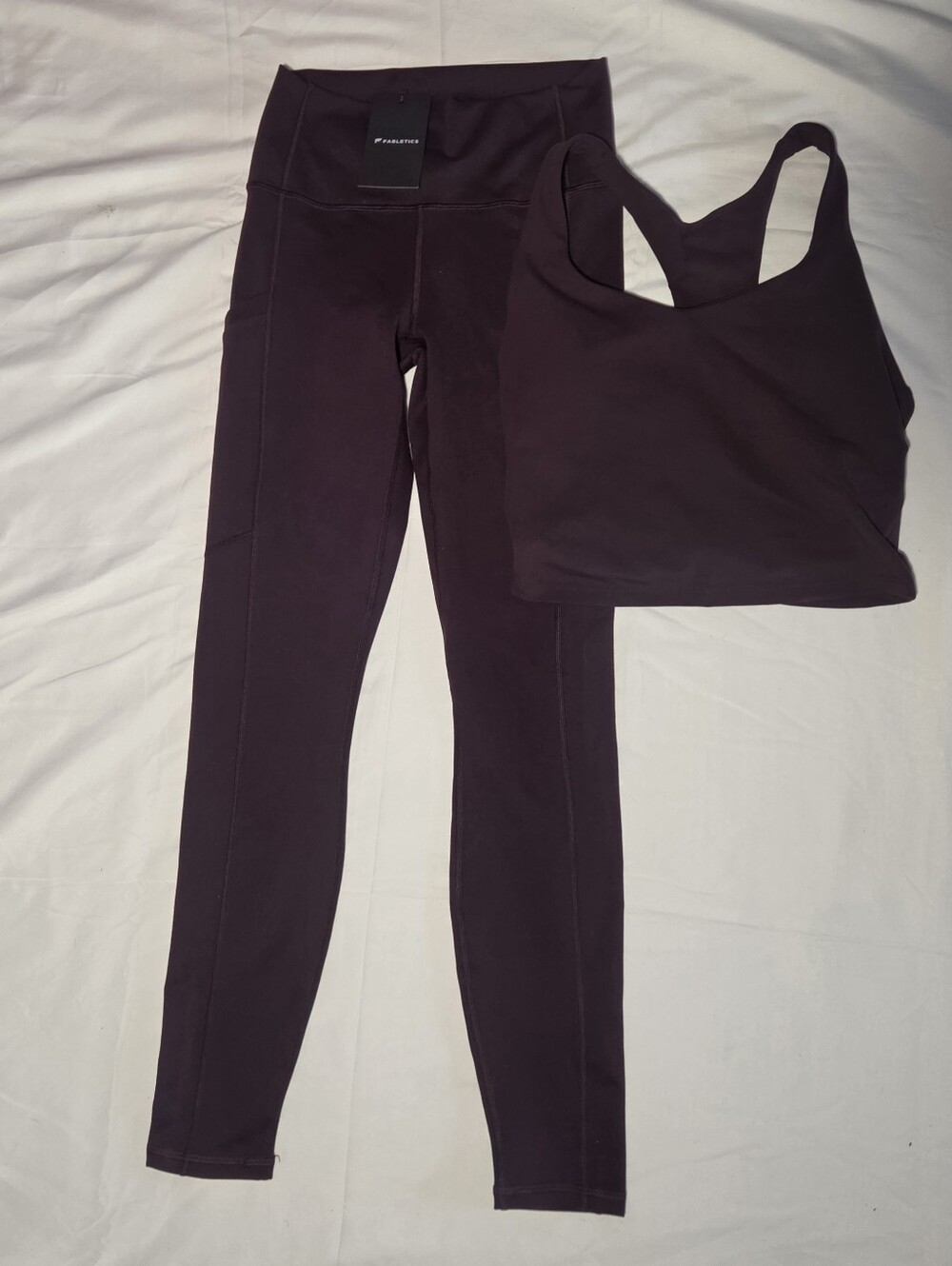 NWT Fabletics PowerHold Activewear Set XS | Deep Plum Leggings & Matching Bra